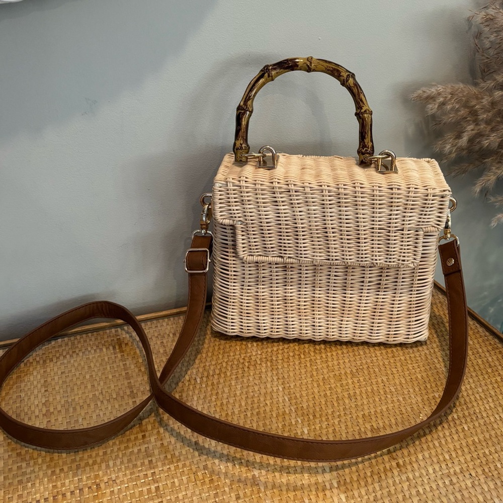 Straw Studios Straw Bag lined with short and long strap NWOT